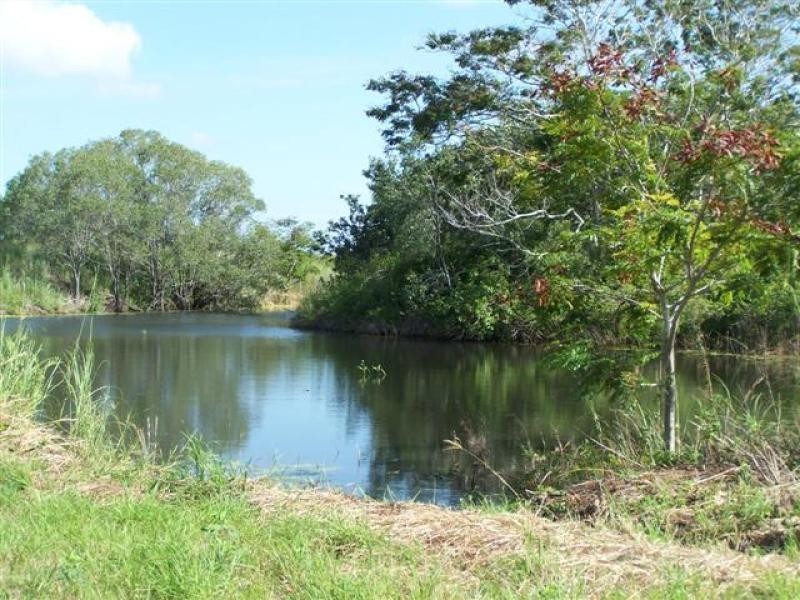36 Tuckers Road, Boyne Island QLD 4680