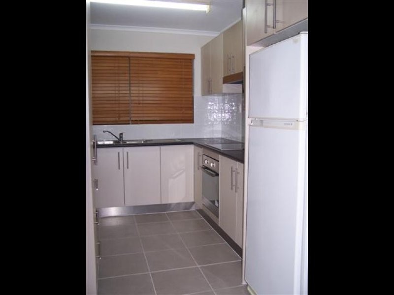 5, 8 Roseberry Street, Gladstone QLD 4680