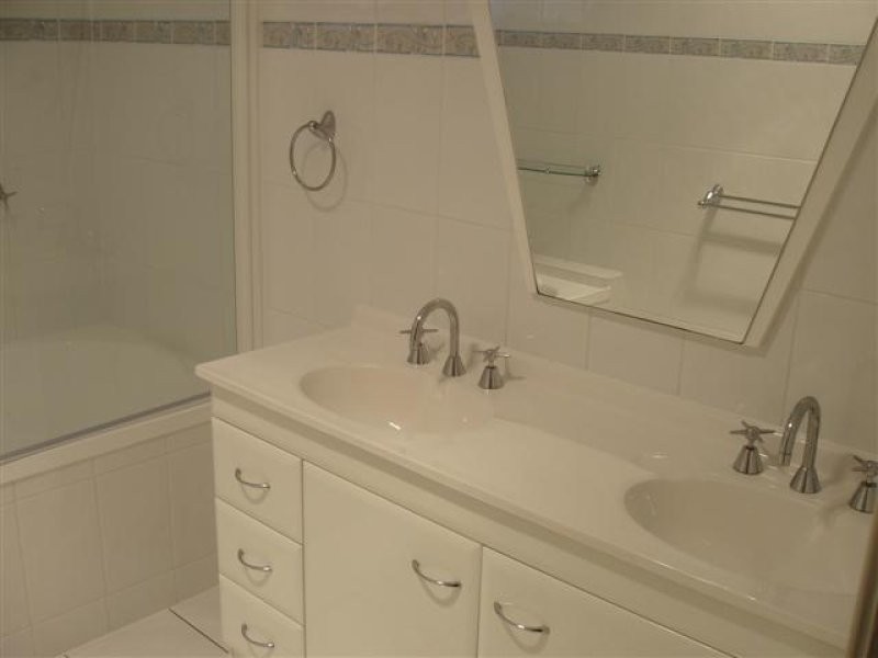 4 Clark Street, Gladstone QLD 4680