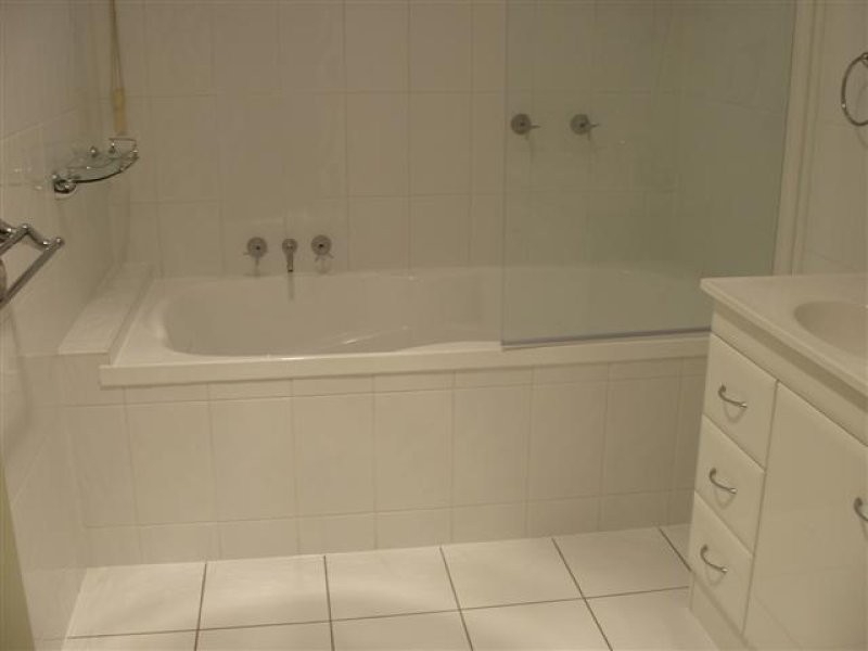 4 Clark Street, Gladstone QLD 4680