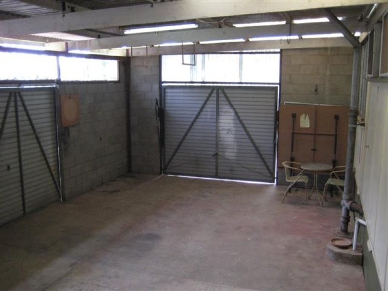 16 Hetherington Street, Gladstone QLD 4680