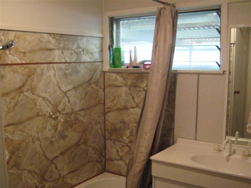 16 Hetherington Street, Gladstone QLD 4680