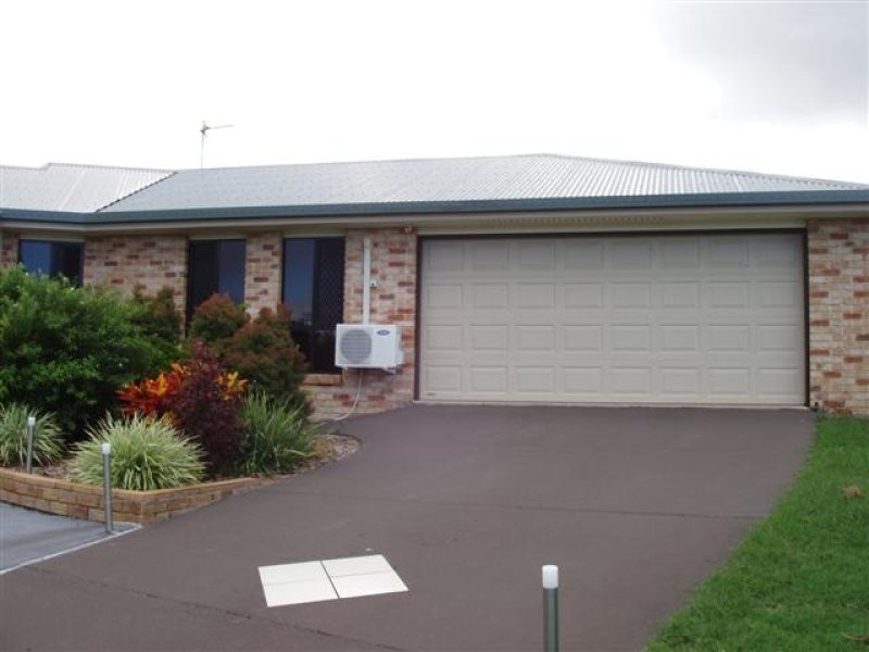 8 Montrose Place, Gladstone QLD 4680