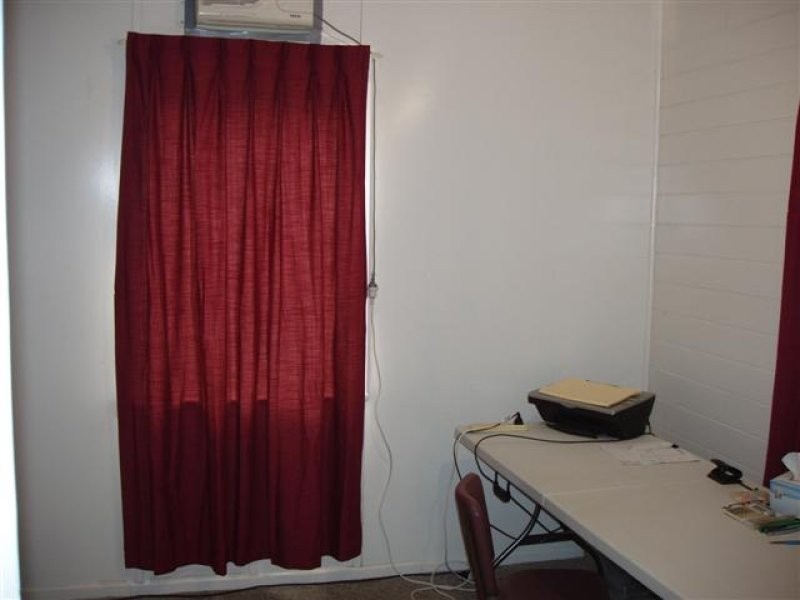 42 Bramston Street, Gladstone QLD 4680