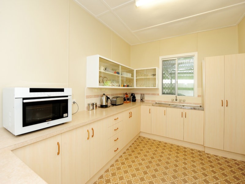20 Eden Street, South Gladstone QLD 4680