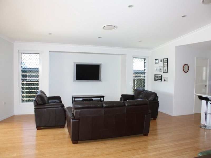 65 The Oaks Road, Tannum Sands QLD 4680