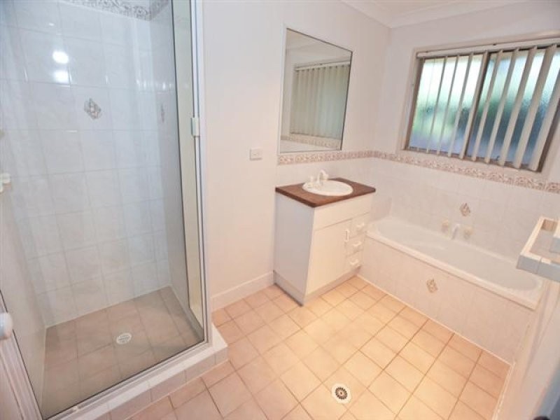 22 Hamilton Drive, Clinton QLD 4680