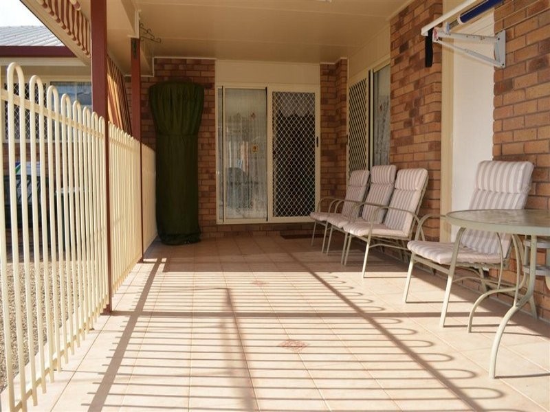 4 Helston Street, Telina QLD 4680
