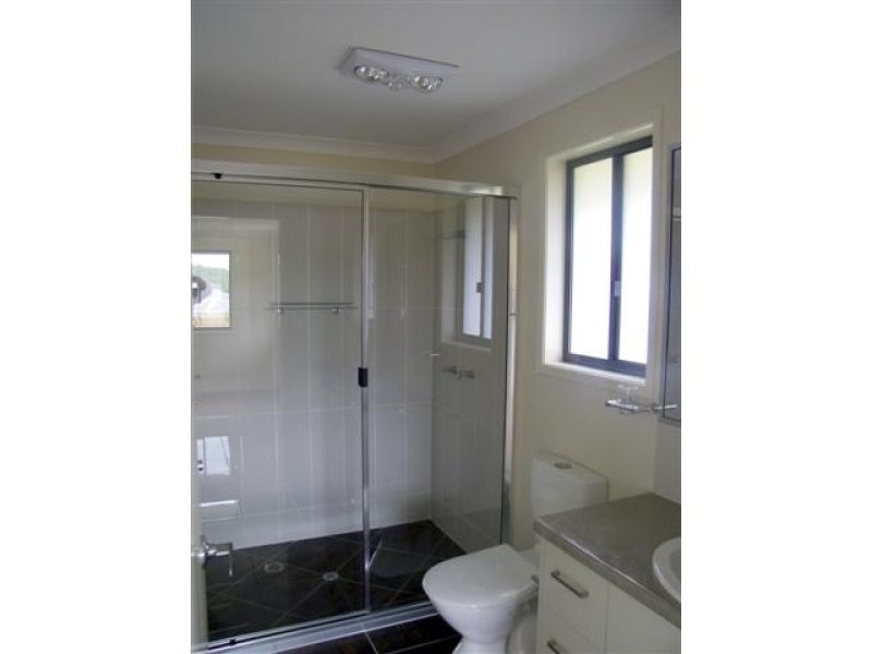 4 Markowitz Place, Kirkwood QLD 4680