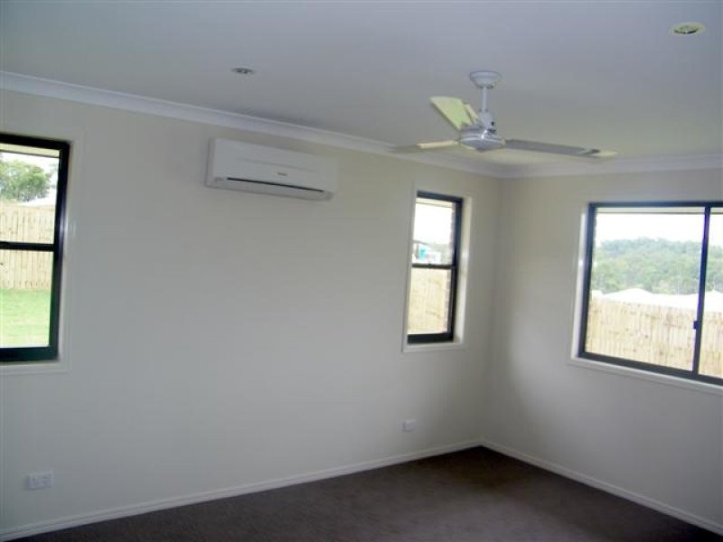 4 Markowitz Place, Kirkwood QLD 4680