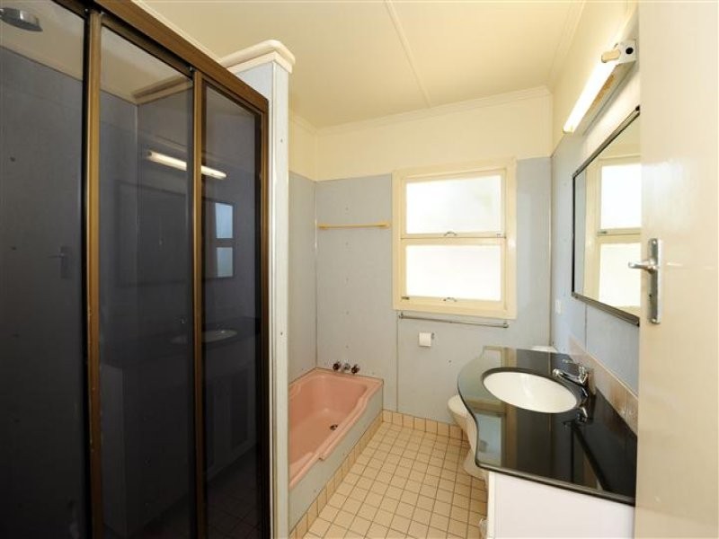 58 Sutton Street, Barney Point QLD 4680