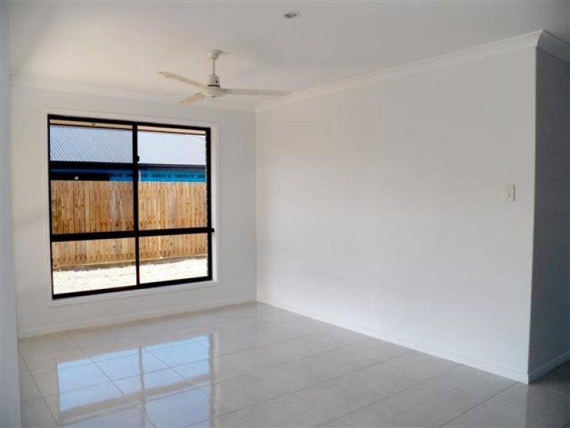 7 Valley Way, Boyne Island QLD 4680