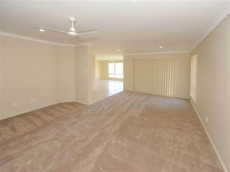 8 Petecost Close, Glen Eden QLD 4680