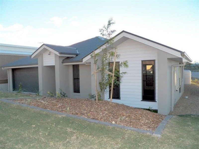 4 Deveney Drive, Kirkwood QLD 4680