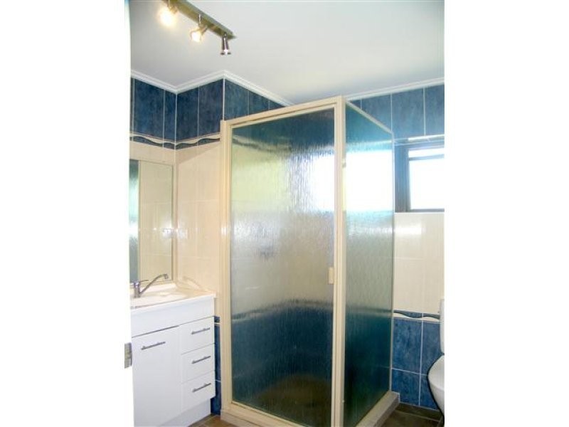 1/253 Auckland Street, Gladstone QLD 4680