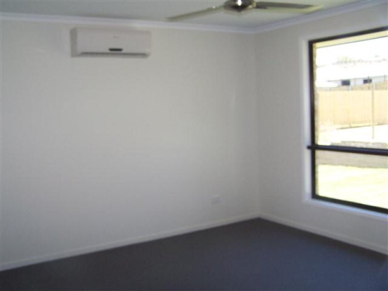 14 Southern Cross Close, Telina QLD 4680