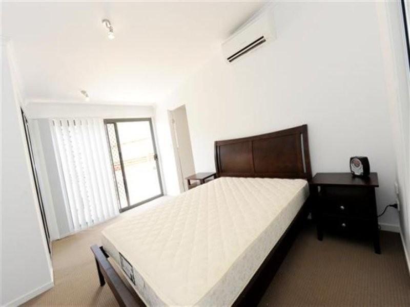 8/24 Kent Street, Gladstone QLD 4680