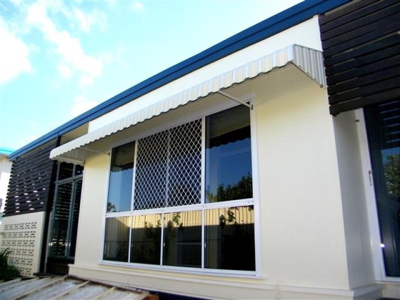 24 COASE STREET, West Gladstone QLD 4680