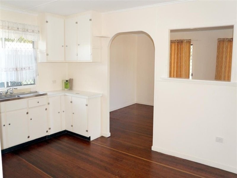 73 Sutton Street, Barney Point QLD 4680