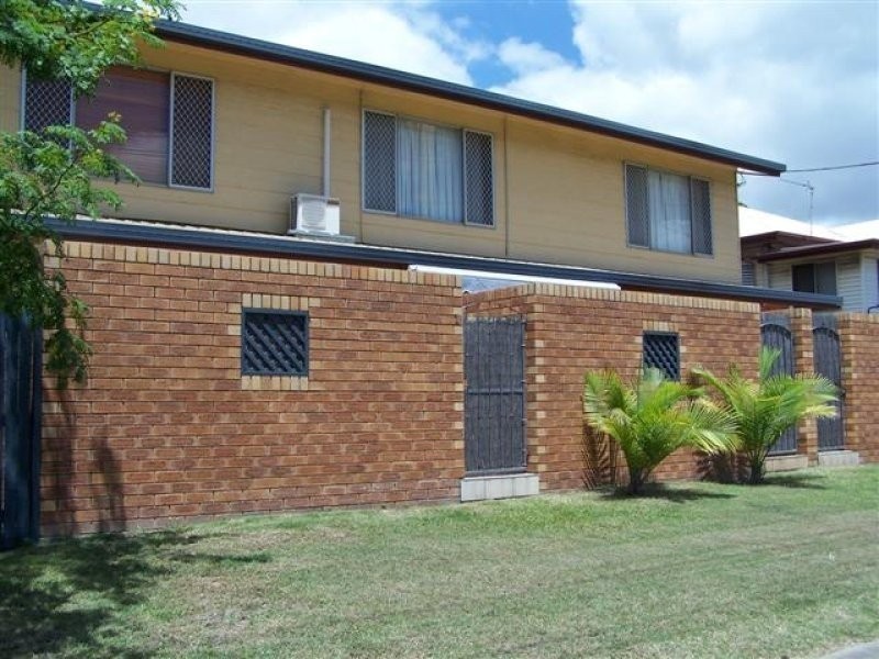 1/105 Auckland Street, Gladstone QLD 4680