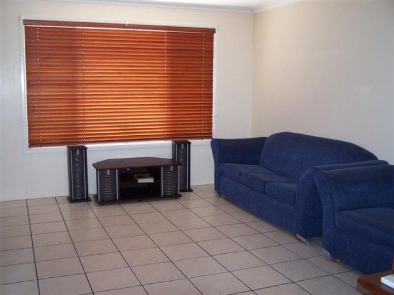 1/105 Auckland Street, Gladstone QLD 4680