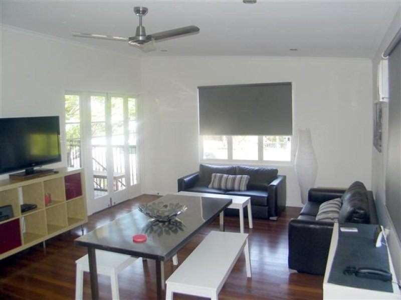 3 Golding Street, Barney Point QLD 4680