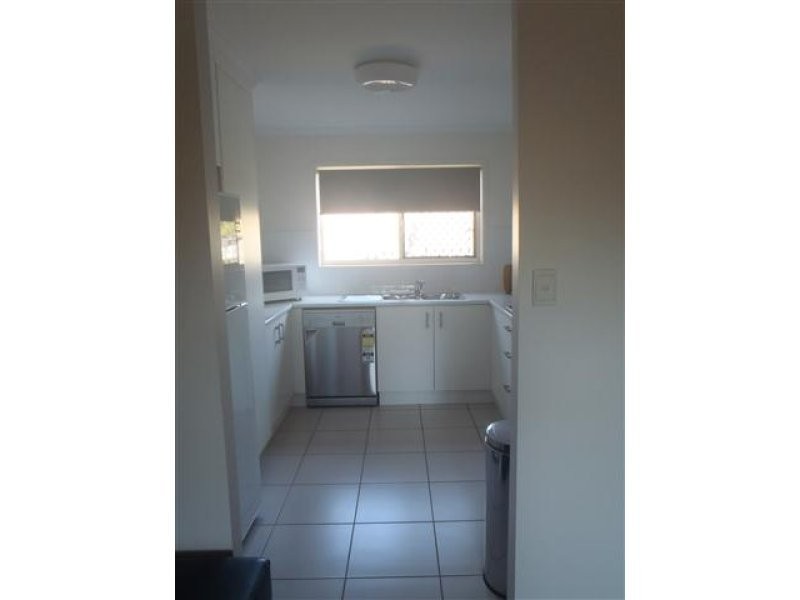 1/33 Side Street, Gladstone QLD 4680