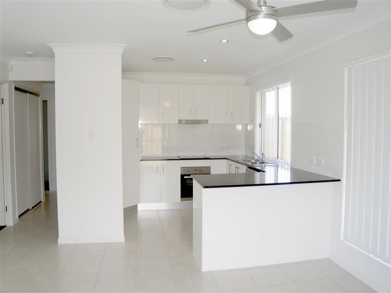 7 Lenthall Street, Boyne Island QLD 4680