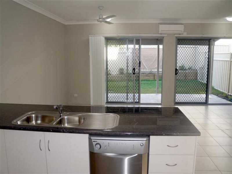 11/216 Oaka Street, South Gladstone QLD 4680