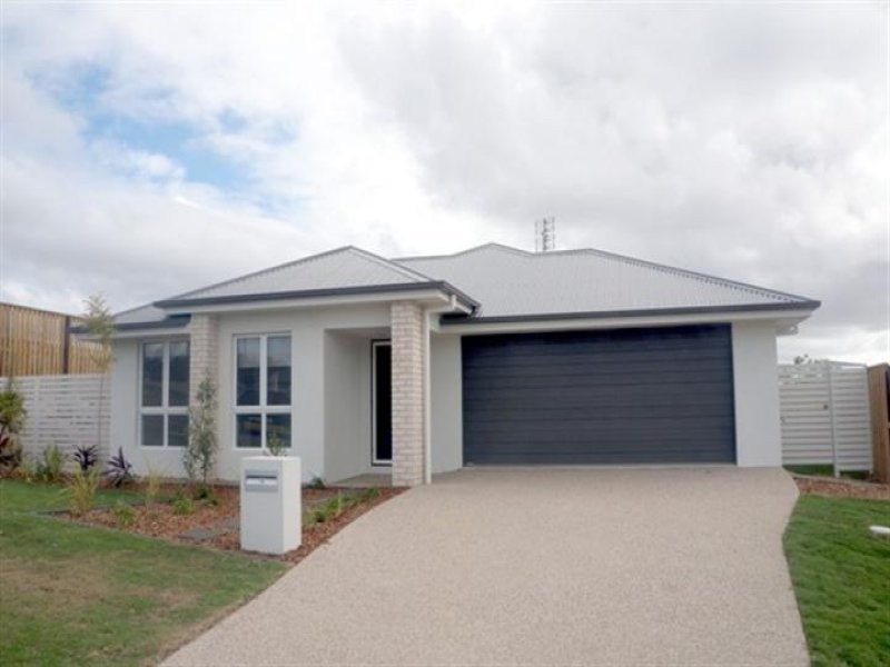 16 Jardine Crescent, Boyne Island QLD 4680