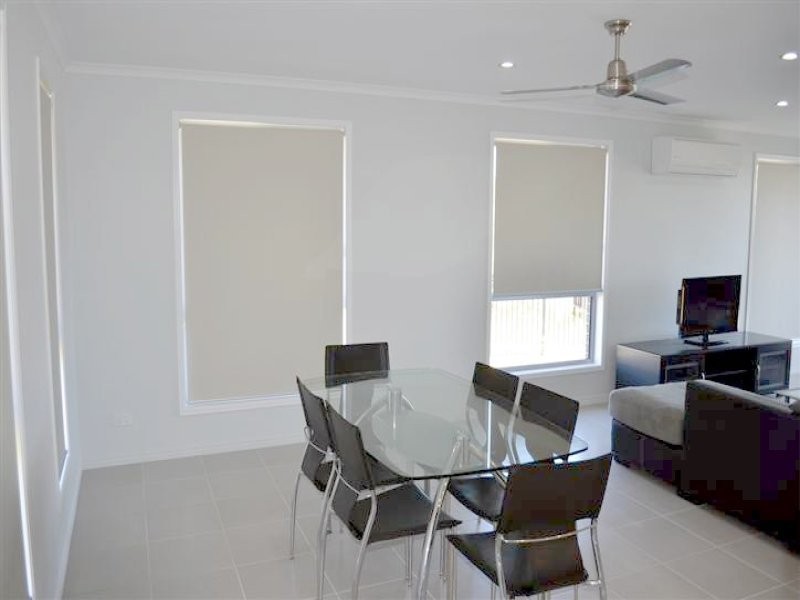2/1 Scorpius Place, Telina QLD 4680