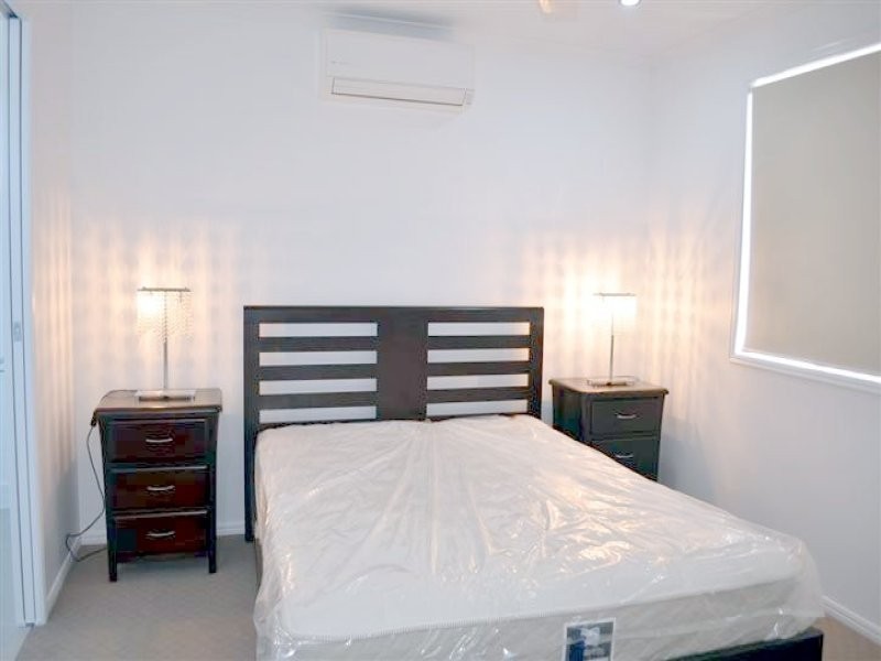 2/1 Scorpius Place, Telina QLD 4680