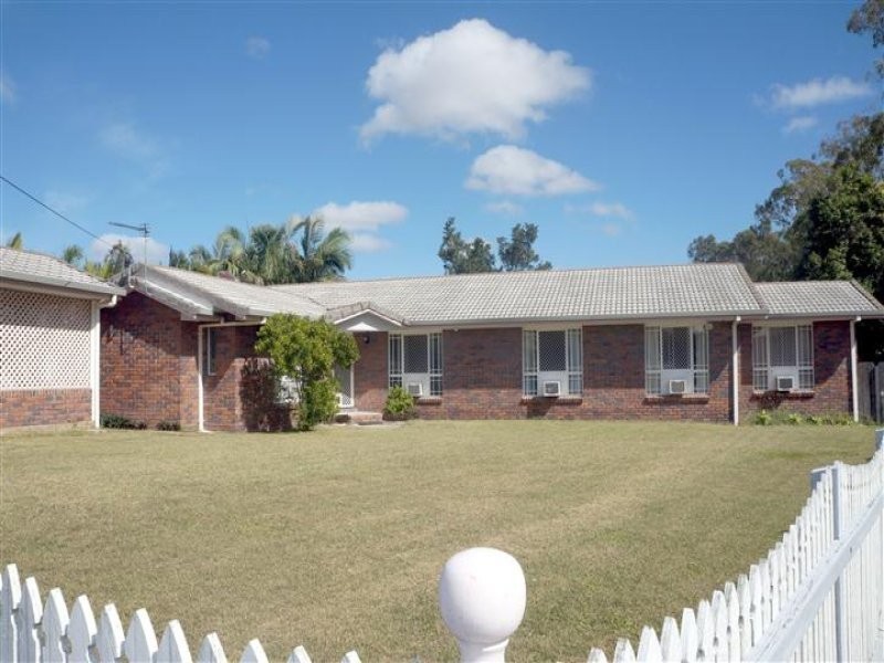 11 Lady Elliot Court, Clinton QLD 4680