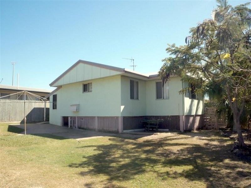 125 Barney Street, Barney Point QLD 4680