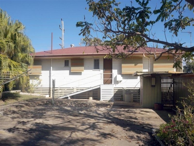 20 Paterson Street, West Gladstone QLD 4680