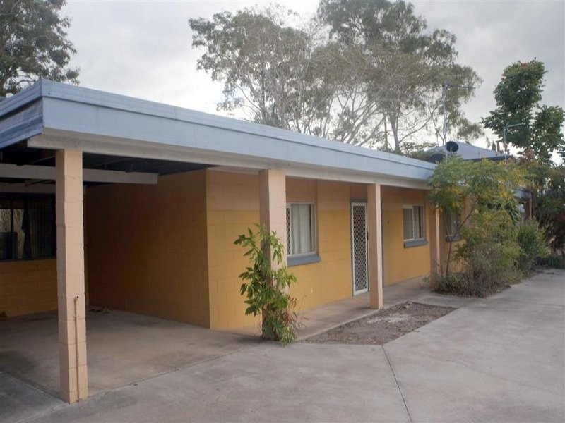 1/33 Butler Street, New Auckland QLD 4680