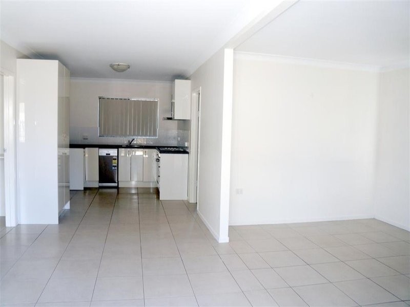 1/27 Mylne Street, West Gladstone QLD 4680