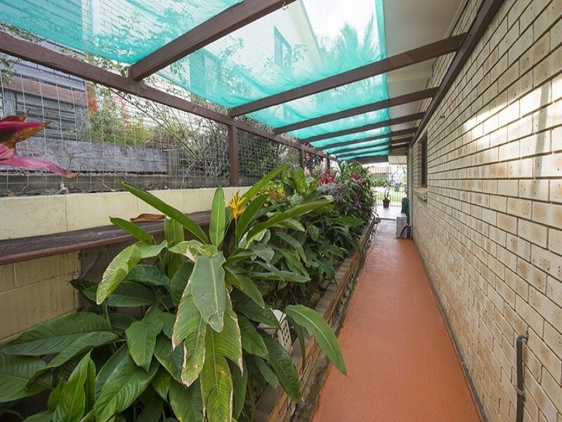 10 Intrepid Street, Clinton QLD 4680