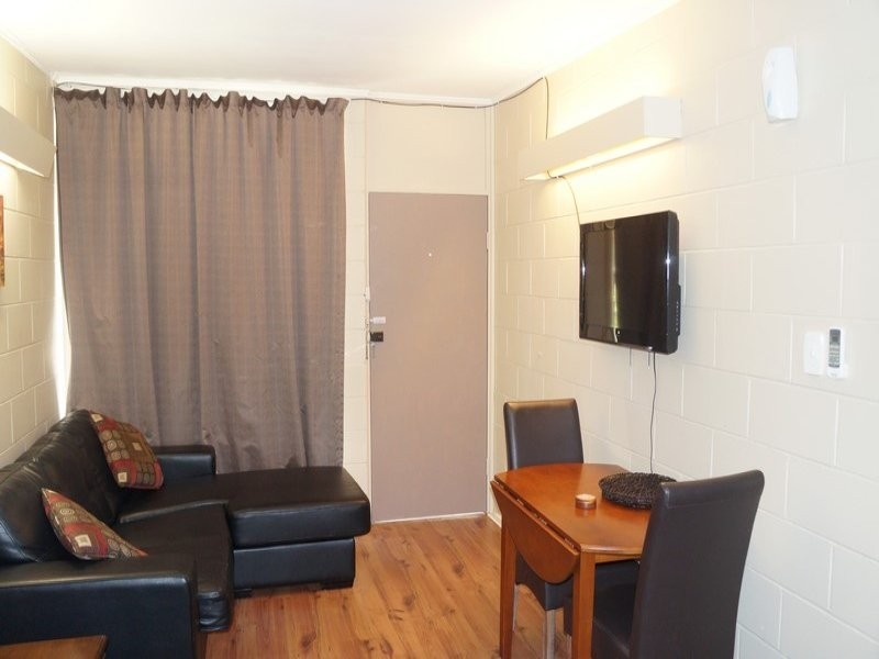 2/19 Pine Avenue, West Gladstone QLD 4680