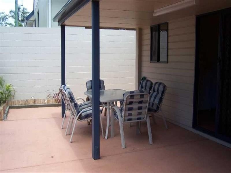 4/30 Flinders Street, West Gladstone QLD 4680