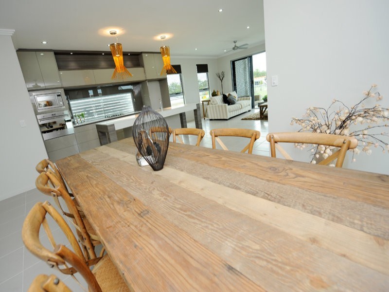 28 Daintree Boulevarde, New Auckland QLD 4680