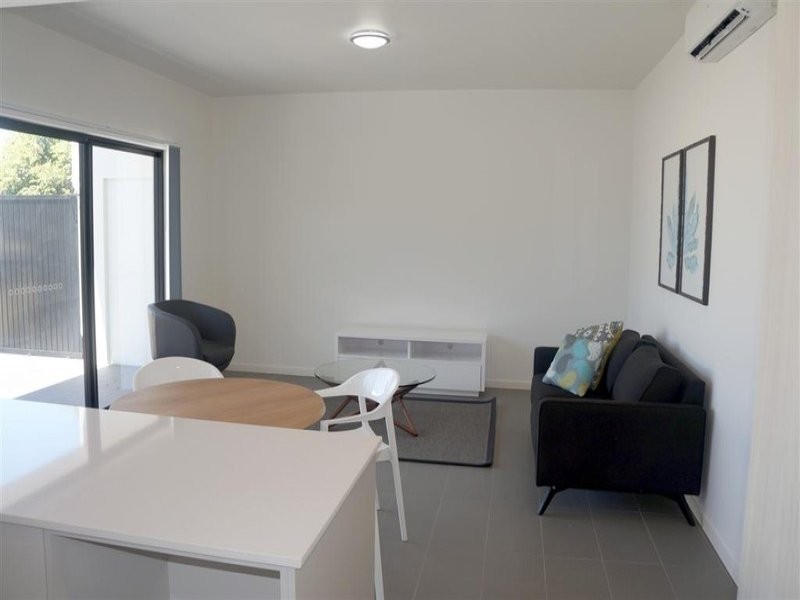 2/1 Bayne Street, West Gladstone QLD 4680