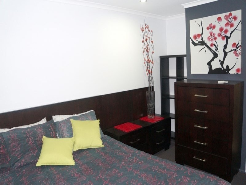 4/259 Auckland Street, South Gladstone QLD 4680