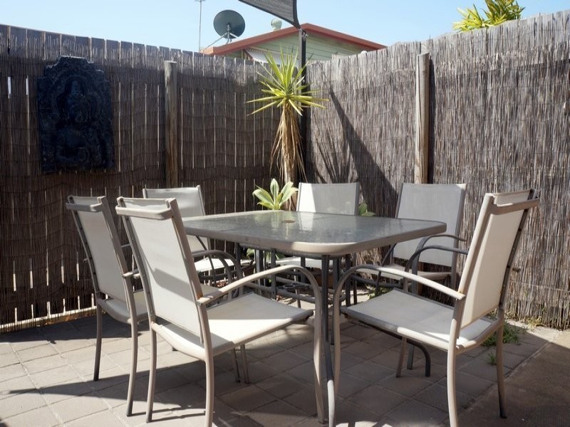 4/259 Auckland Street, South Gladstone QLD 4680