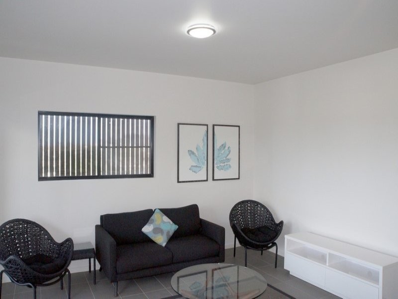 8/1 Bayne Street, West Gladstone QLD 4680