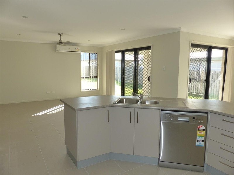 36 Creekview Drive, Kirkwood QLD 4680