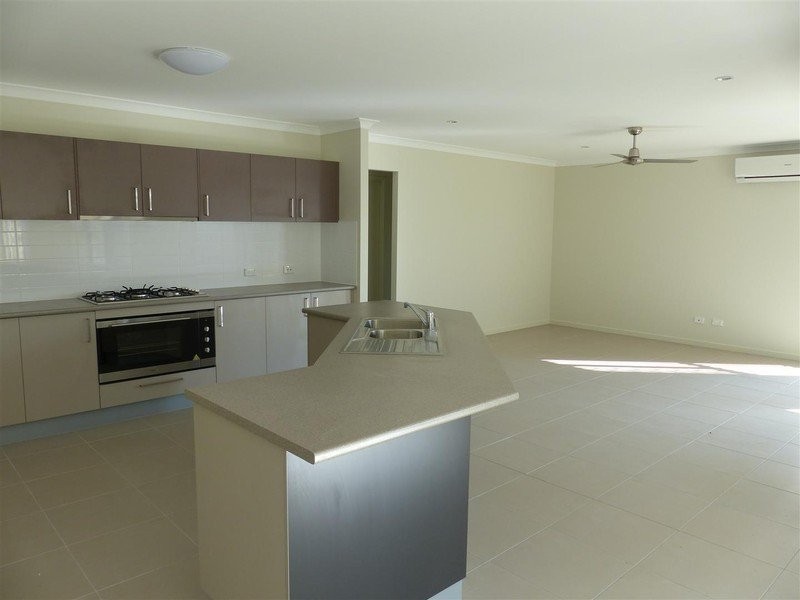 36 Creekview Drive, Kirkwood QLD 4680