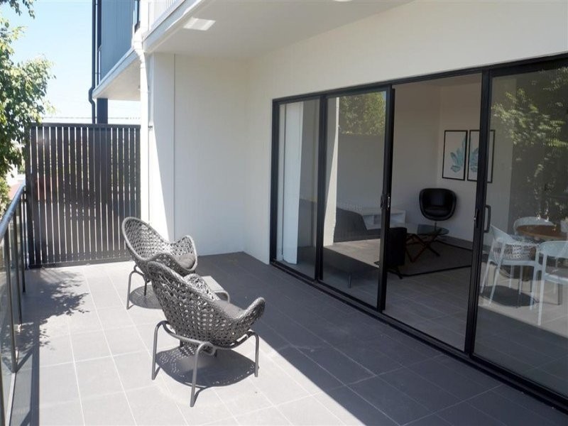 1 Bayne Street, West Gladstone QLD 4680