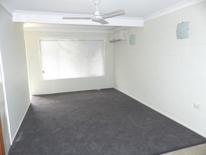 8/17 Roberts Street, South Gladstone QLD 4680