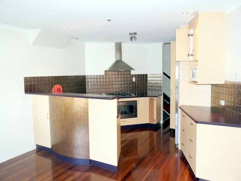 48 Malpas Street, Boyne Island QLD 4680